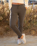 Load image into Gallery viewer, Women&#39;s California Wave Wash Sweatpants
