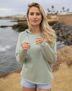 Load image into Gallery viewer, Women’s Lightweight California Wave Wash Hooded Sweatshirt
